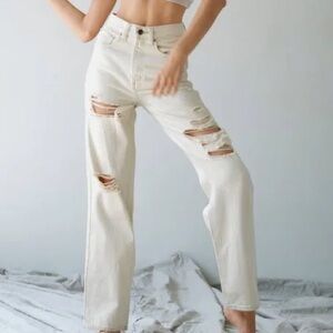 BDG Women's Cream Straight Leg Jeans Ripped